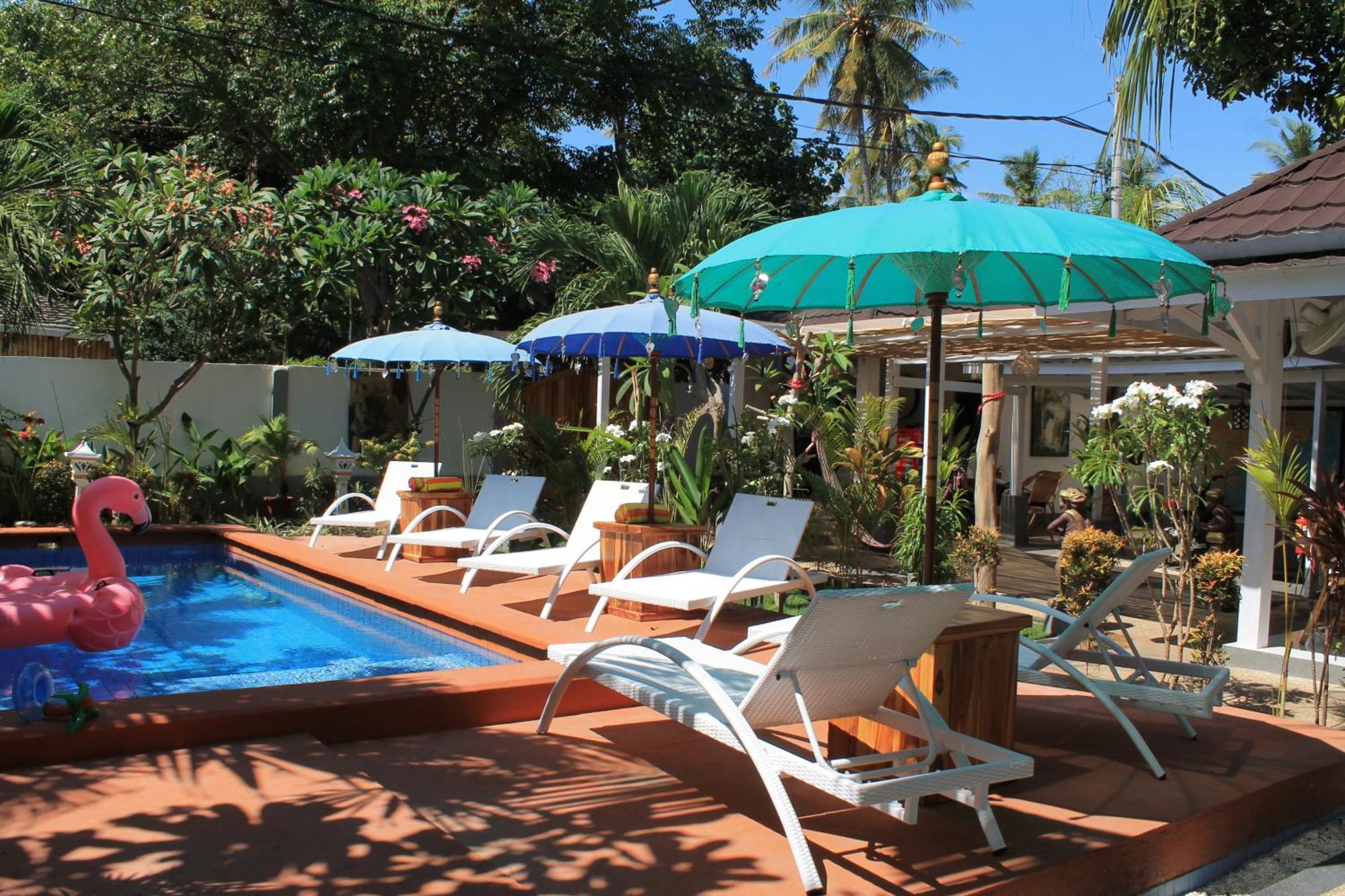 New Balengku Dua Hotel - Adults Only กิลิไอร์ ภายนอก รูปภาพ