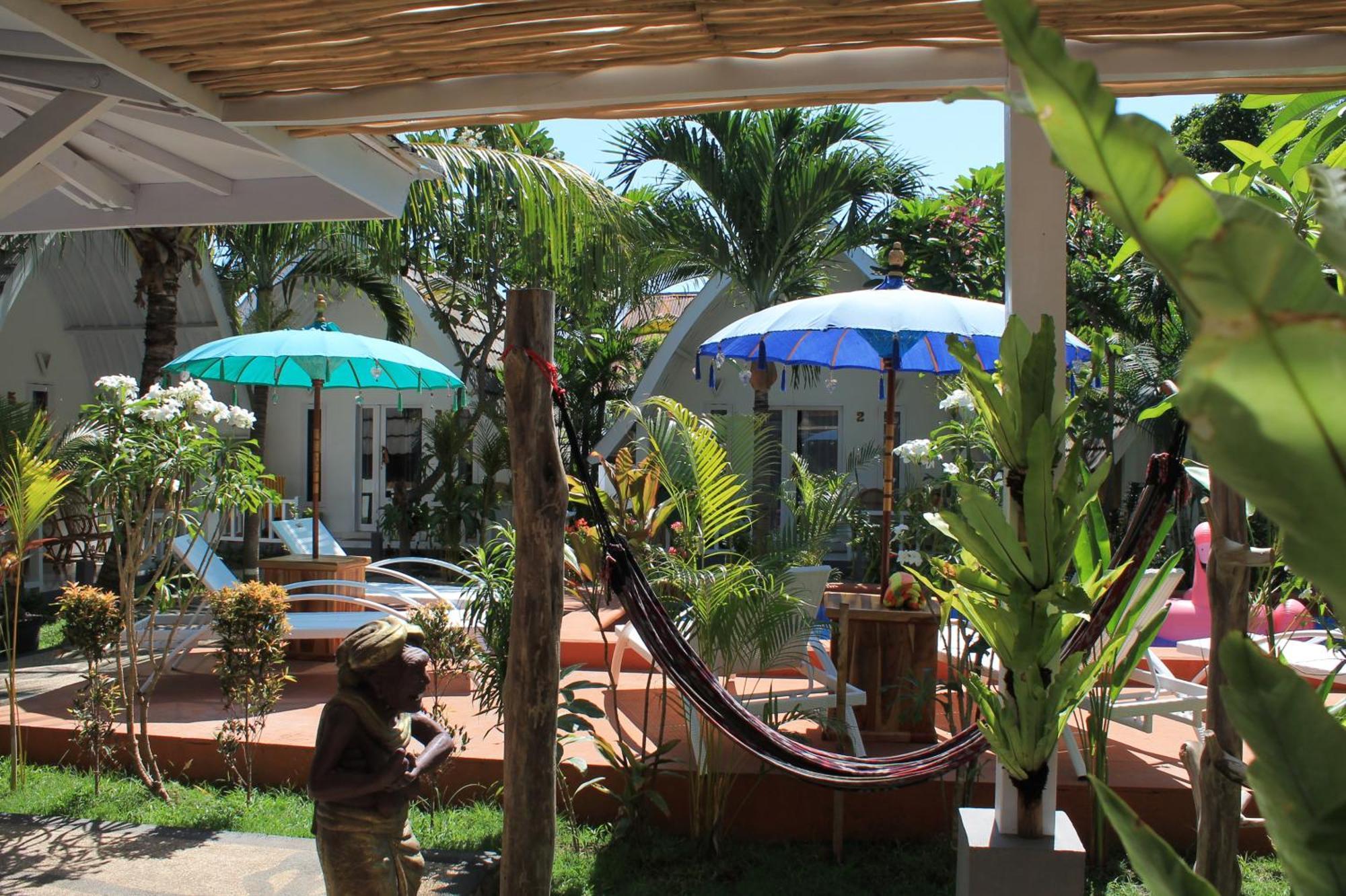 New Balengku Dua Hotel - Adults Only กิลิไอร์ ภายนอก รูปภาพ