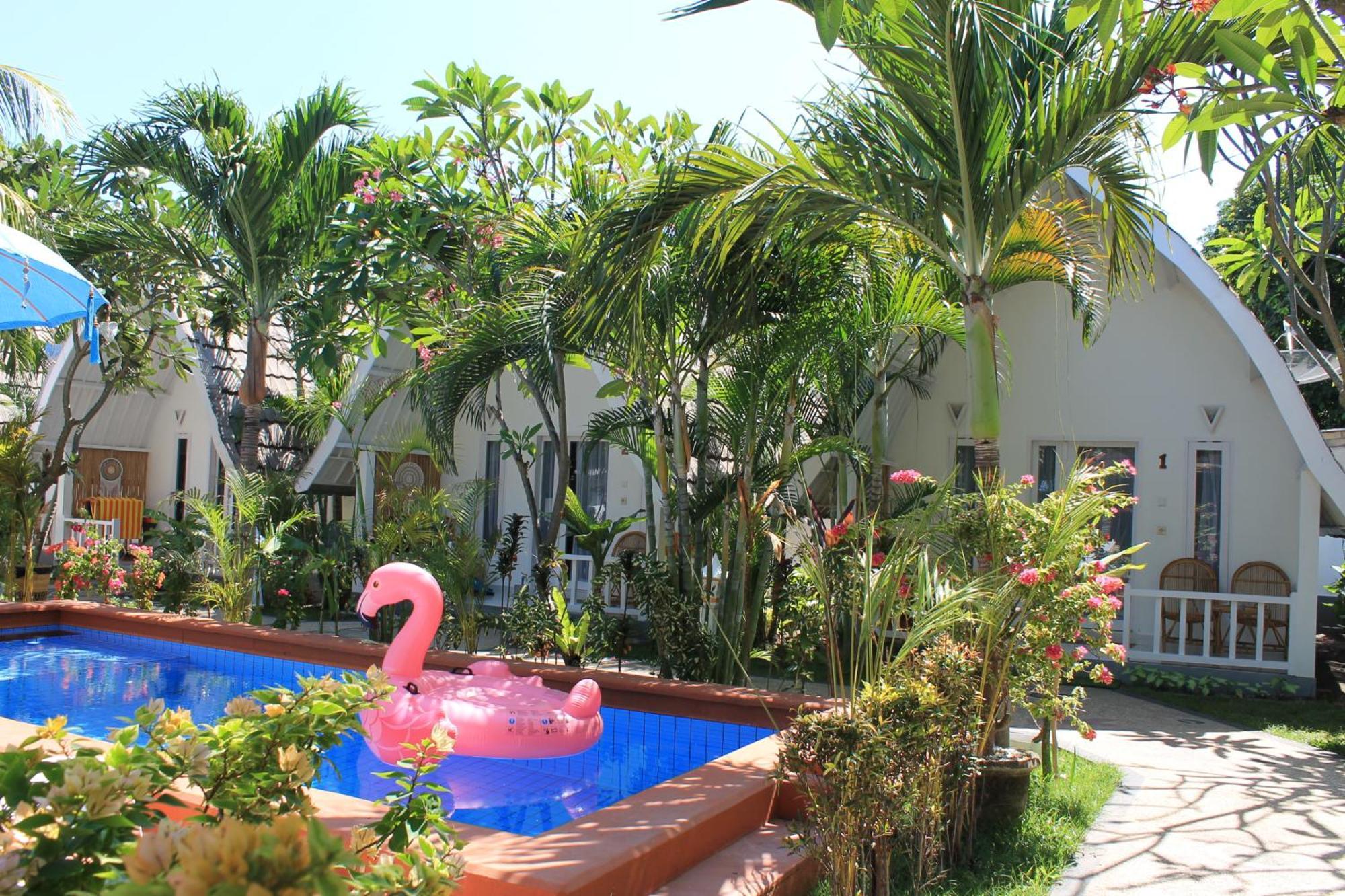 New Balengku Dua Hotel - Adults Only กิลิไอร์ ภายนอก รูปภาพ
