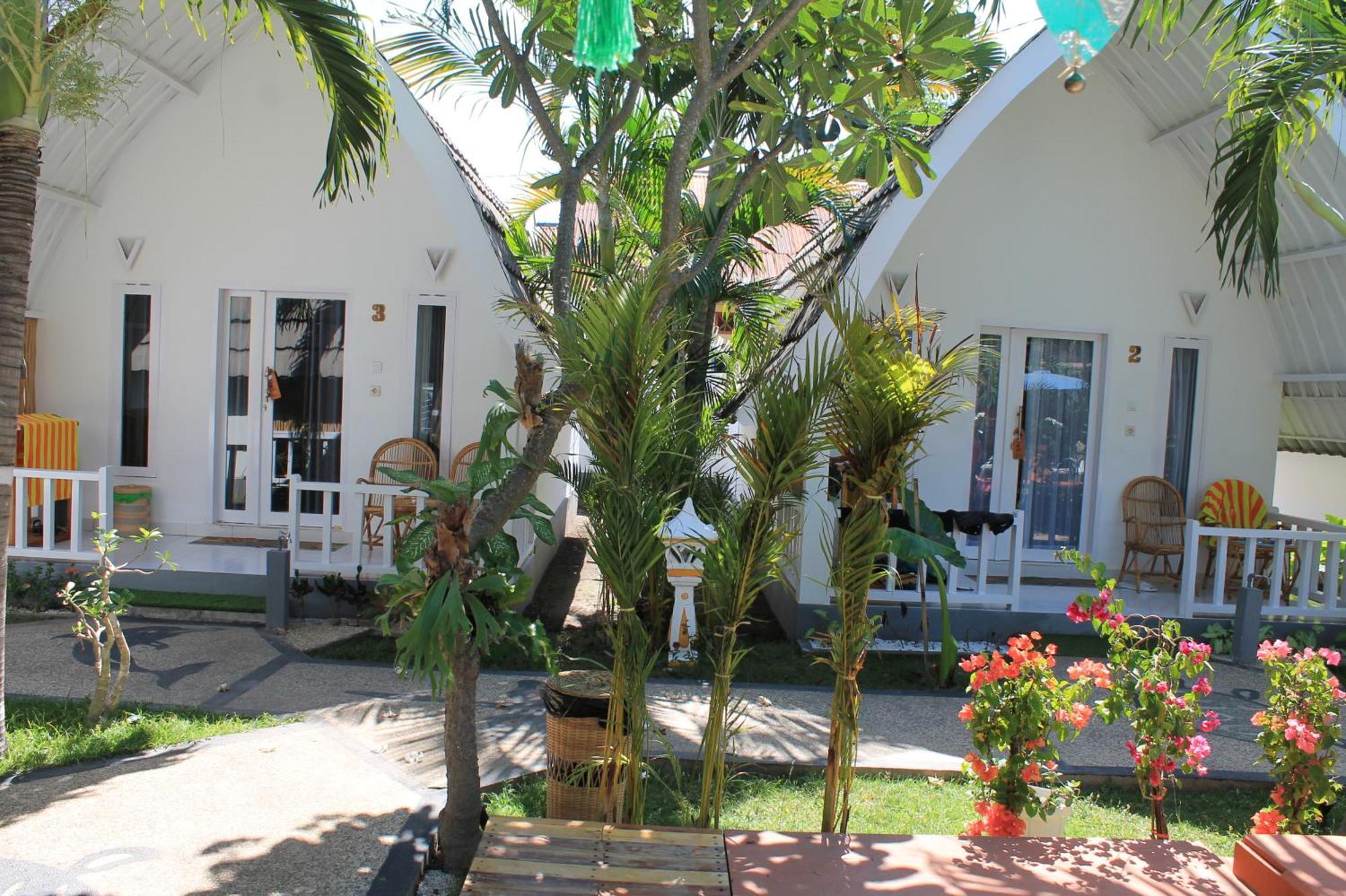 New Balengku Dua Hotel - Adults Only กิลิไอร์ ภายนอก รูปภาพ