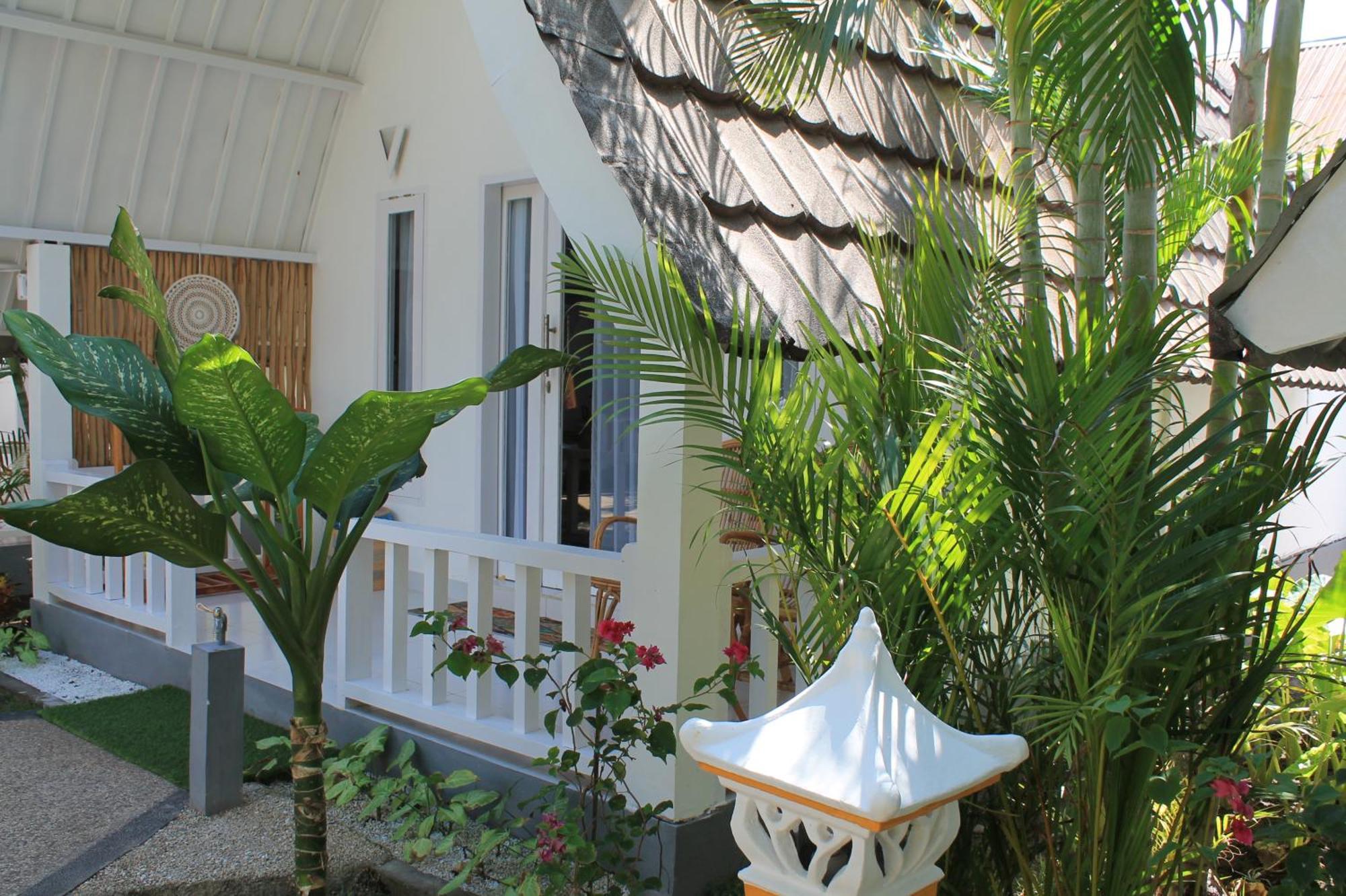 New Balengku Dua Hotel - Adults Only กิลิไอร์ ภายนอก รูปภาพ