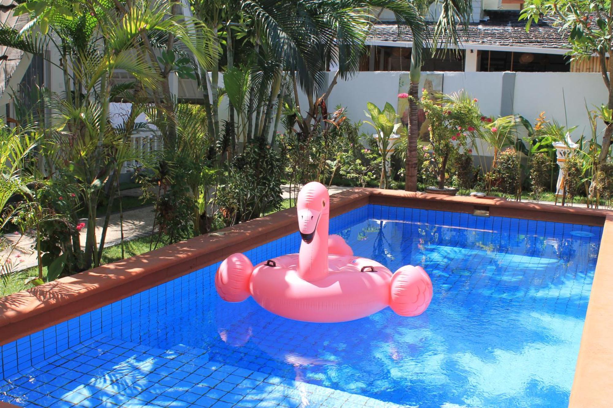New Balengku Dua Hotel - Adults Only กิลิไอร์ ภายนอก รูปภาพ