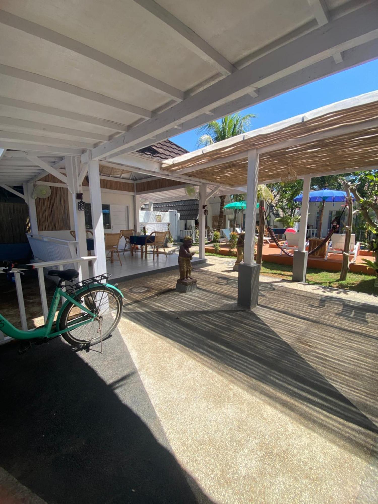 New Balengku Dua Hotel - Adults Only กิลิไอร์ ภายนอก รูปภาพ