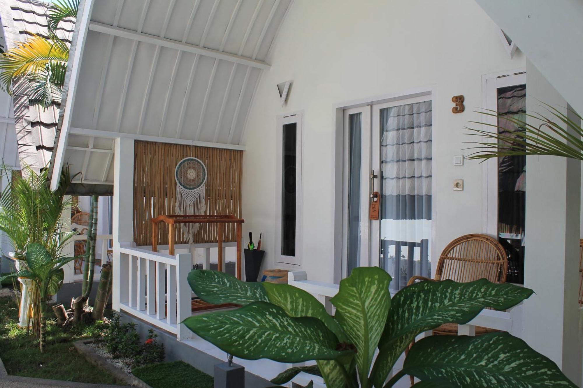 New Balengku Dua Hotel - Adults Only กิลิไอร์ ภายนอก รูปภาพ